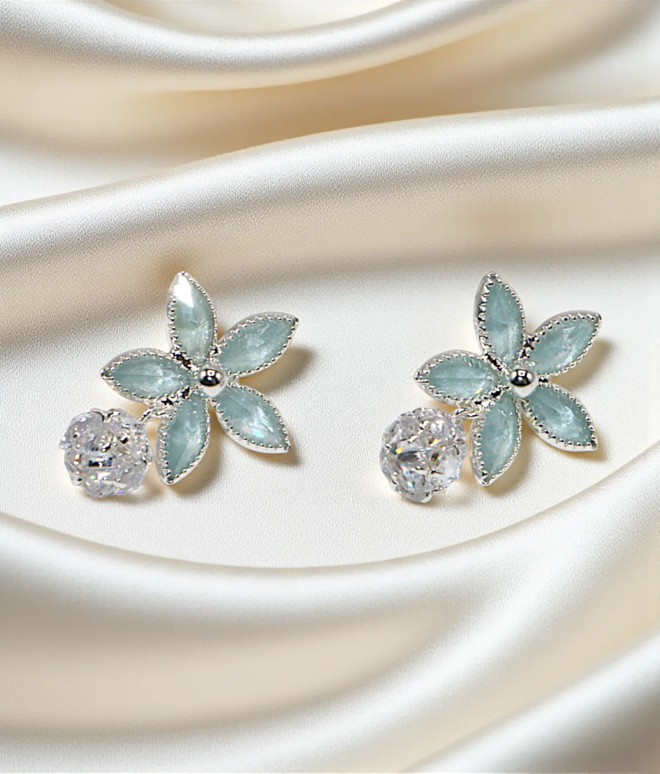 ear ring flower vintage silver with shiny stone china